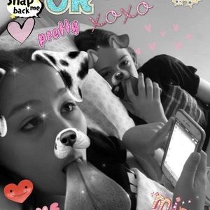 Meet your Posher, Caitlin